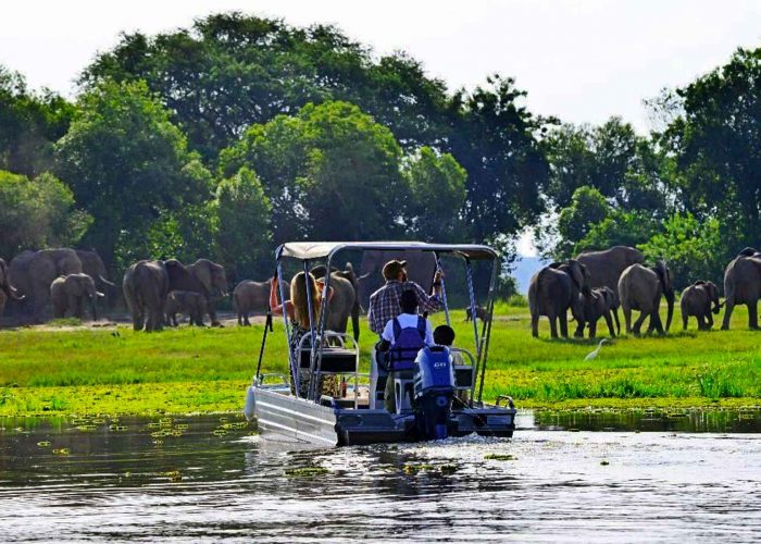 10-days-uganda-luxury-gorilla-wildlife-adventure-safari