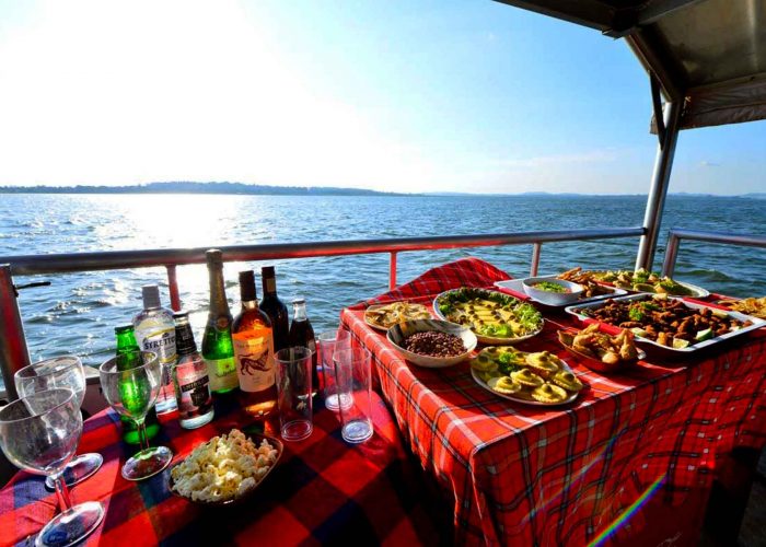 sundowner-boat-cruise-experience-on-lake-victoria