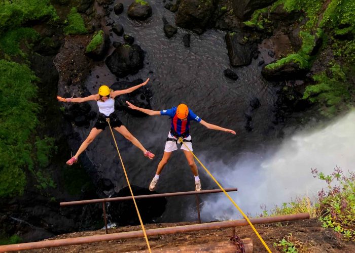 sipi-falls-abseiling-experience
