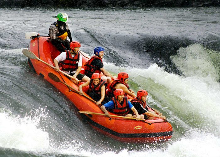 white-water-rafting-on-the-nile-river