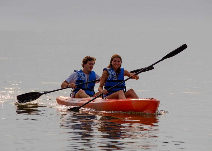 kayaking-experience-on-twin-lakes