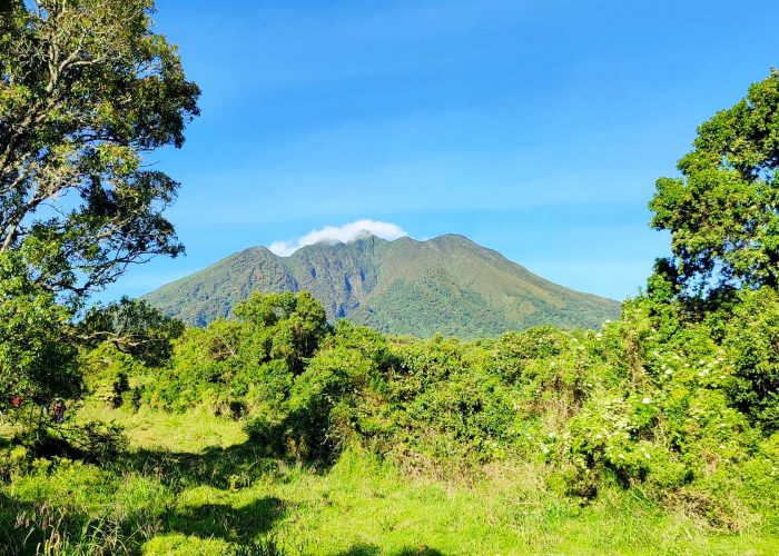 mount-sabyinyo-hiking-experience-at-mgahinga-national-park