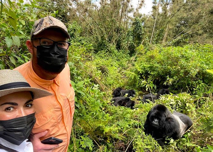 gorilla-trekking-in-rwanda