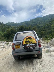 mount-rwenzori-trekking-car-hire-transfer